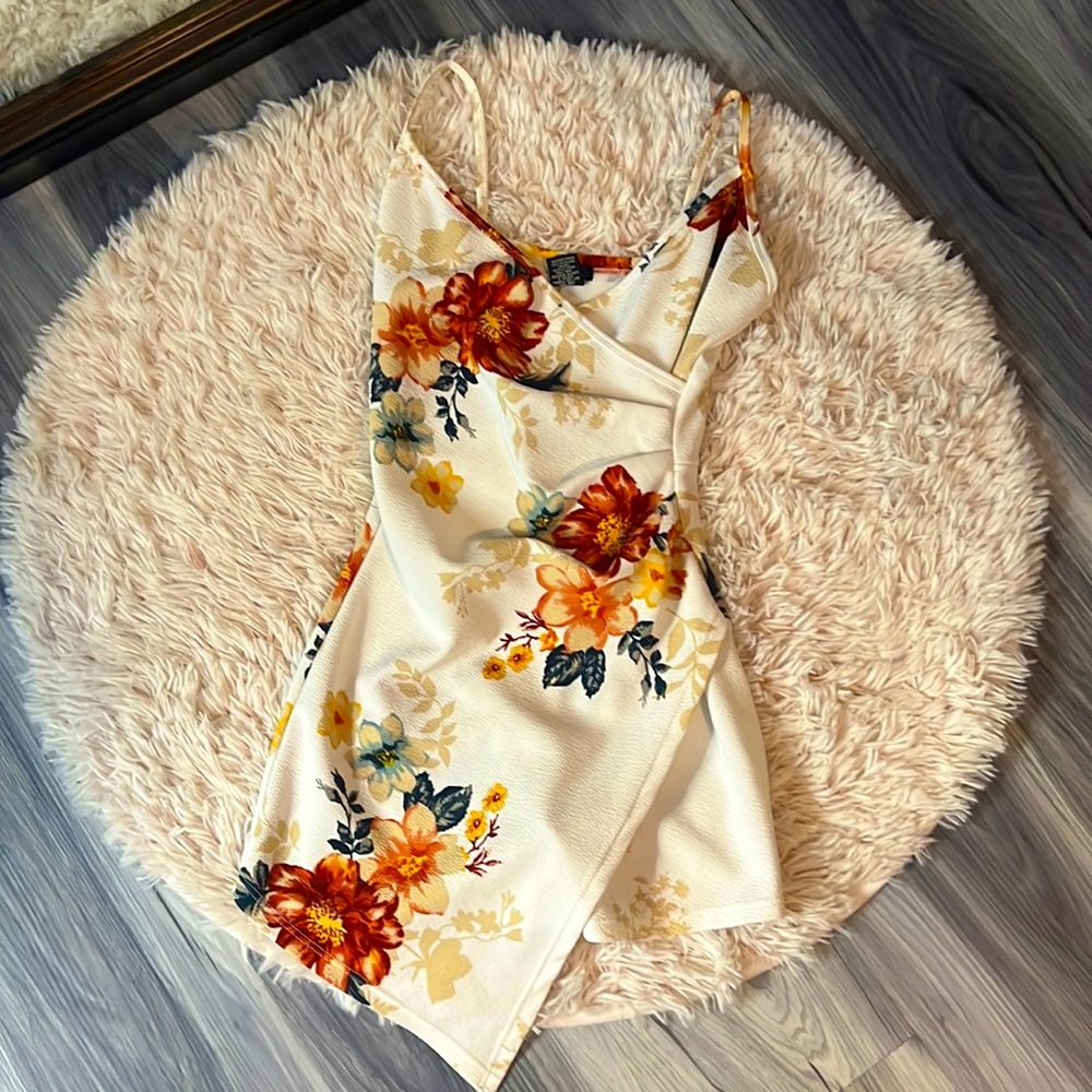Spaghetti strap floral dress